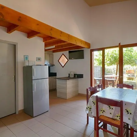 Rez-de-jardin Pres De La Plage, 4 Pieces, 6 Couchages, Wi-fi Inclus - Calcatoggio - Fr-1-61-545 Apartment